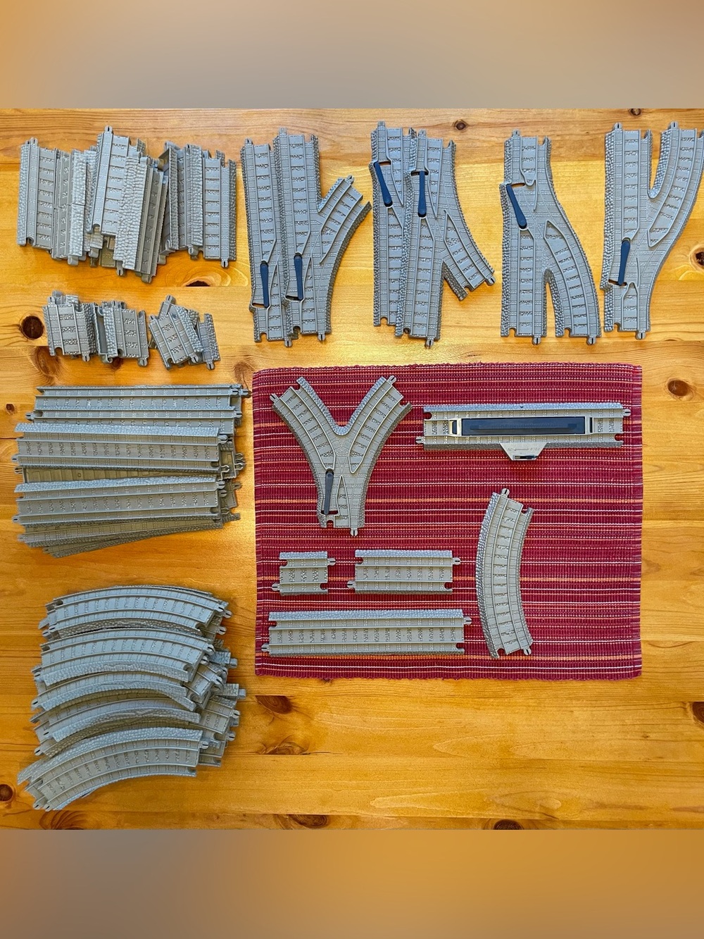 73 pieces Thomas and Friends 2009 Gullane Trackmaster set